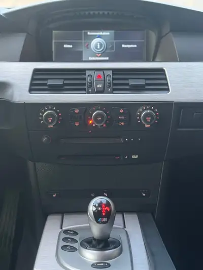 BMW M5 E60 — Berline sportive de légende, état collection exceptionnel — Thumbnail 19