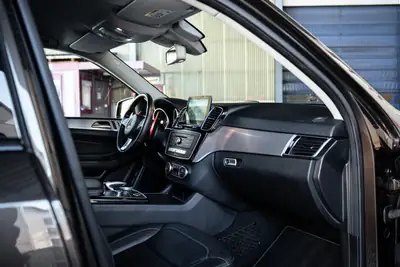 Mercedes-Benz GLE 250 d 4Matic — SUV premium diesel, traction intégrale, 183'900 km — Miniatura 9