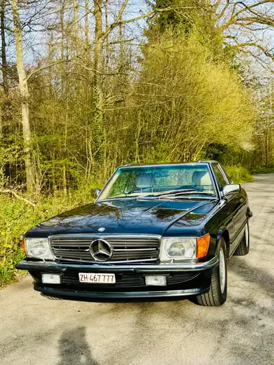 Mercedes-Benz SL 500 — Chef-d'œuvre cabriolet de 1989, état d'origine exceptionnel — côté