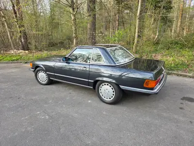 Mercedes-Benz SL 500 — Chef-d'œuvre cabriolet de 1989, état d'origine exceptionnel — Miniature 9