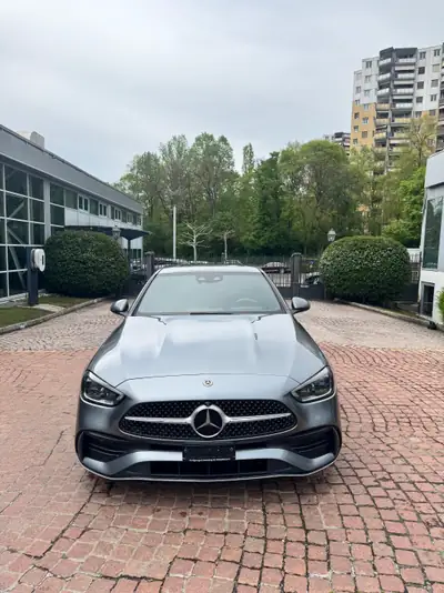 Mercedes-Benz C 200 4Matic AMG Line — Berline Premium Hybride légère, 70 000 km — vista posteriore