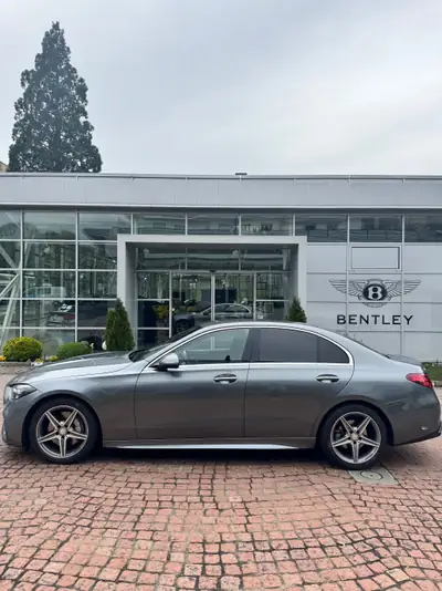 Mercedes-Benz C 200 4Matic AMG Line — Berline Premium Hybride légère, 70 000 km — vista esterna