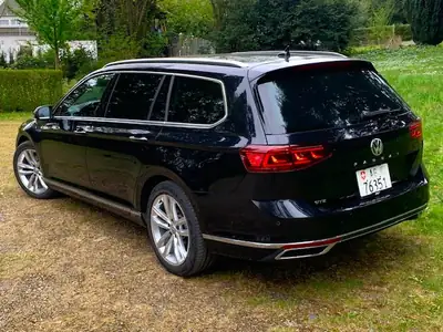 VW Passat Variant 1.4 TSI GTE — Monospace hybride rechargeable, 55'000 km, sans accident — Heckansicht