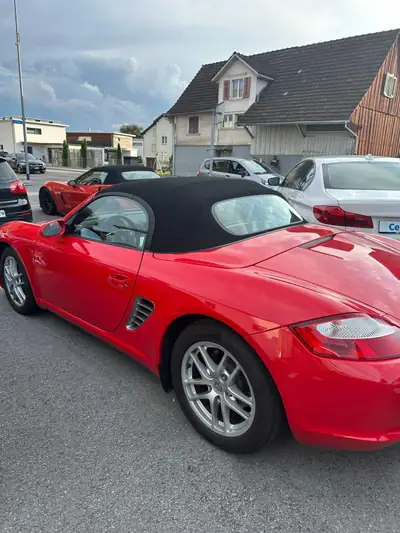 Porsche 718 Boxster 2.7 — Roadster légendaire, 32'000 km, moteur atmosphérique — vista posteriore