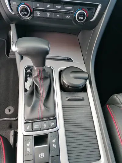 Kia Optima SW 1.6 T-GDI 179 ch — Break premium GT-Line, garantie constructeur jusqu'à 2026 — Armaturenbrett