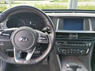 Kia Optima SW 1.6 T-GDI 179 ch — Break premium GT-Line, garantie constructeur jusqu'à 2026 — Innenraum