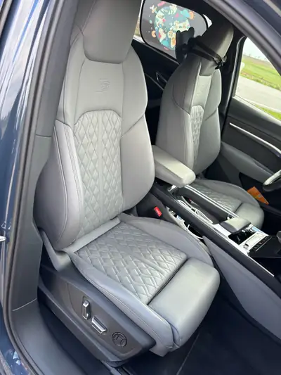 Audi e-tron 50 Sportback S Line — SUV électrique premium, 53'000 km seulement — Miniature 8
