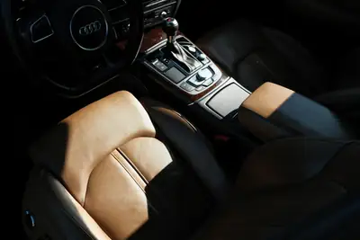 Audi RS6 Avant 560 ch — Break de prestige, V8 biturbo et technologie quattro — Miniatura 11