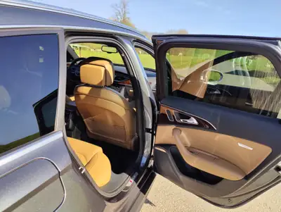 Audi RS6 Avant 560 ch — Break de prestige, V8 biturbo et technologie quattro — Miniatura 13