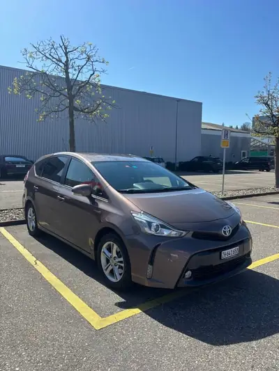 Toyota Prius+ 1.8 VVT-i HSD Sol Premium — 7 places, hybride économe, sans accident — vista esterna