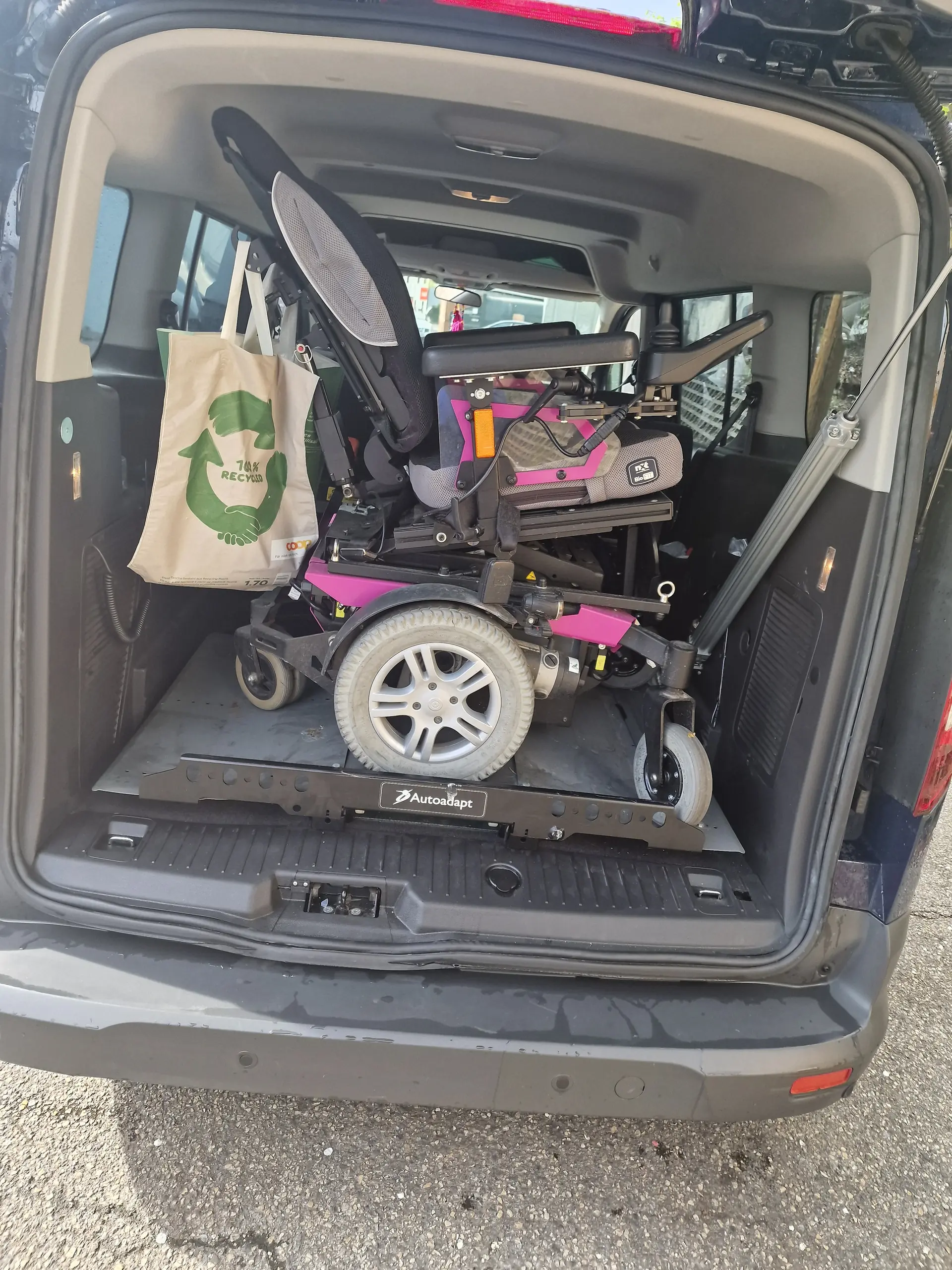 Ford Tourneo Connect 2018 occasion Genève — 3