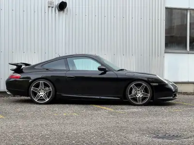 Porsche 911 Carrera 4 1999 — Icône collector avec Aerokit, 88 500 km — Heckansicht
