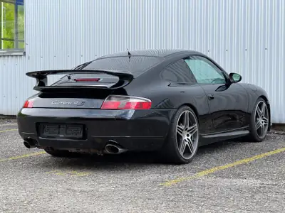 Porsche 911 Carrera 4 1999 — Icône collector avec Aerokit, 88 500 km — Armaturenbrett