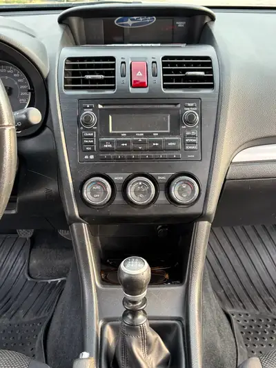 Subaru XV 2.0D AWD Swiss Two — SUV compact fiable, tout-terrain équipé, frais d'entretien mineurs — Miniatur 16