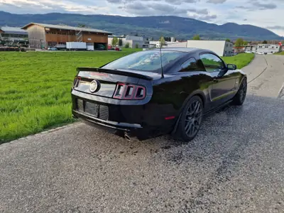 Ford Mustang GT Premium V8 420PS — Coupé muscle américain, rare et performant — Miniatur 9