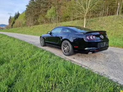 Ford Mustang GT Premium V8 420PS — Coupé muscle américain, rare et performant — Miniatur 10