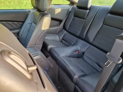 Ford Mustang GT Premium V8 420PS — Coupé muscle américain, rare et performant — Miniatur 17