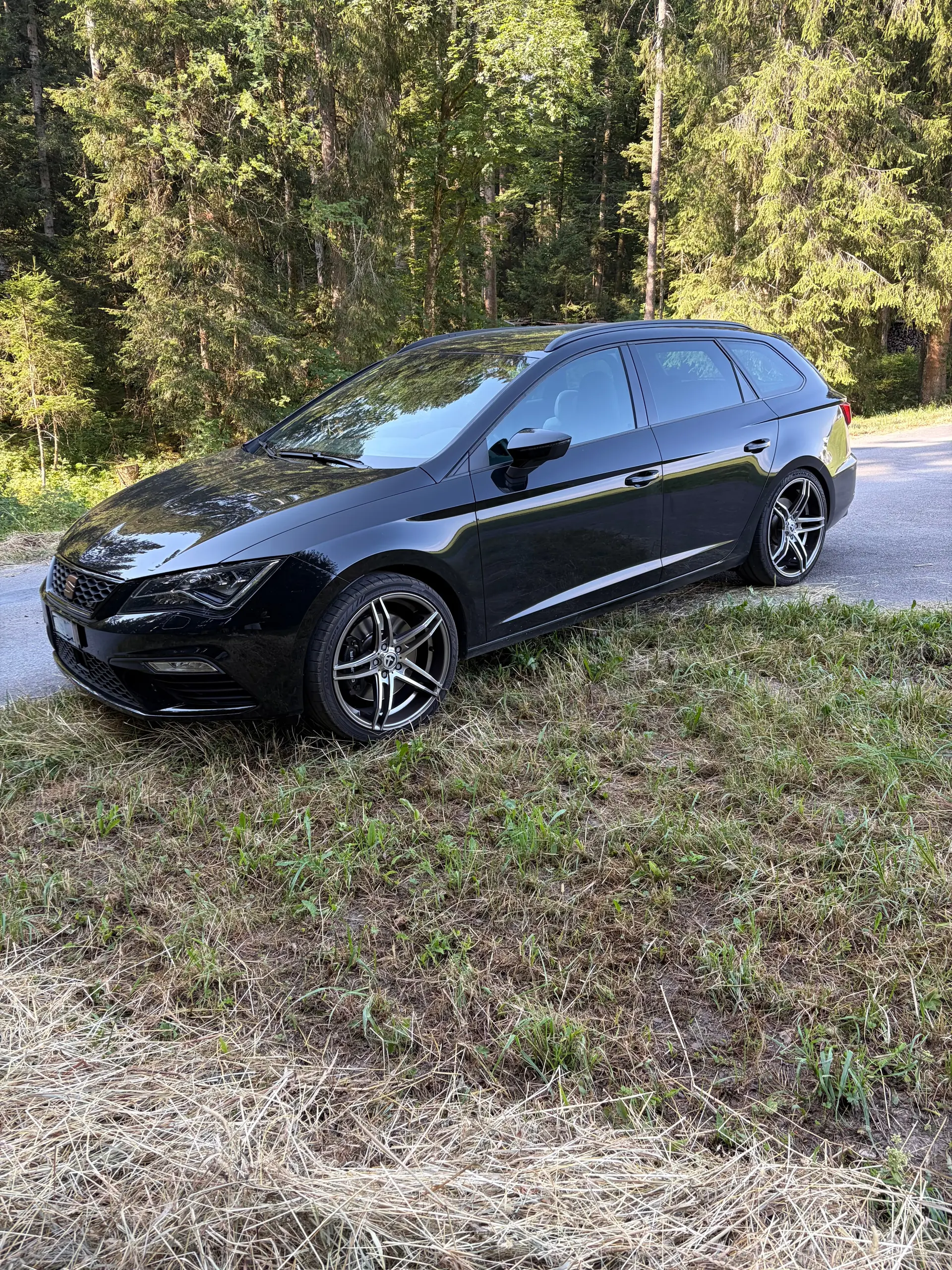SEAT Leon 2020 occasion Utzenstorf — 1