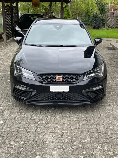 SEAT Leon ST Cupra 300 4Drive — Break sportif 300ch, 4x4 intégral, boîte DSG — interior