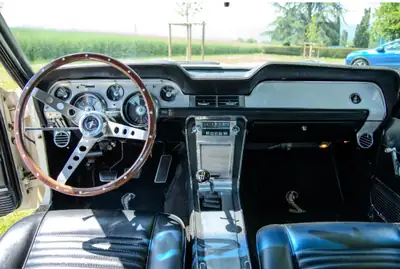 Ford Mustang Fastback 1967 — Légende américaine, moteur 4.7L authentique — Miniatura 11