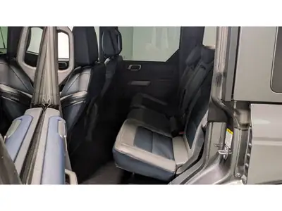 Ford Bronco 2.7 EcoBoost Outer Banks 4x4 — SUV aventurier, 9 500 km seulement — Miniature 11