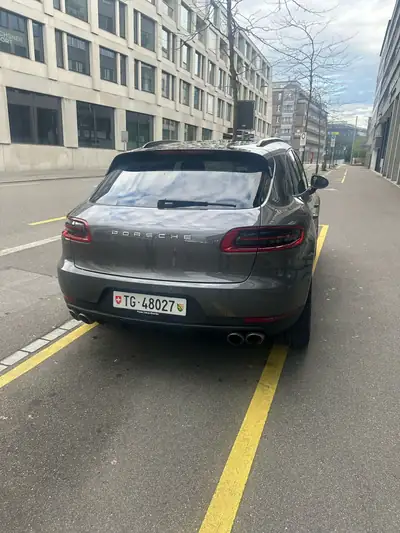 Porsche Macan S Diesel PDK — SUV premium allemand, 258 ch et seulement 163 000 km — intérieur
