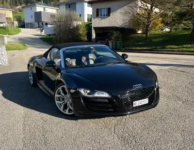 Audi R8 Spyder 5.2 R-Tronic — Cabriolet sportif 525 ch, 68'000 km, sans sinistre — Außenansicht