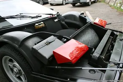 Ferrari 512 BB 1982 — Légende des années 80, état impeccable, grand révision effectuée — Miniatur 24