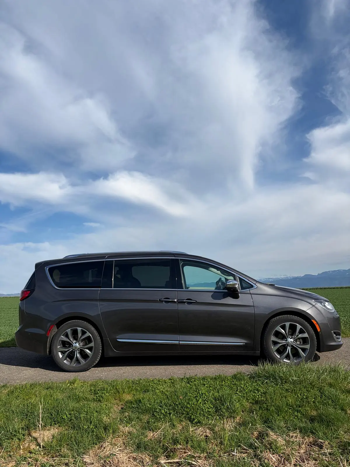 Chrysler Pacifica 2017 occasion Auw — 3