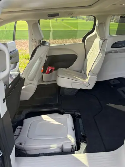 Chrysler Pacifica Limited 2017 — Monospace familial 7 places, moteur 291 ch — Miniatur 14
