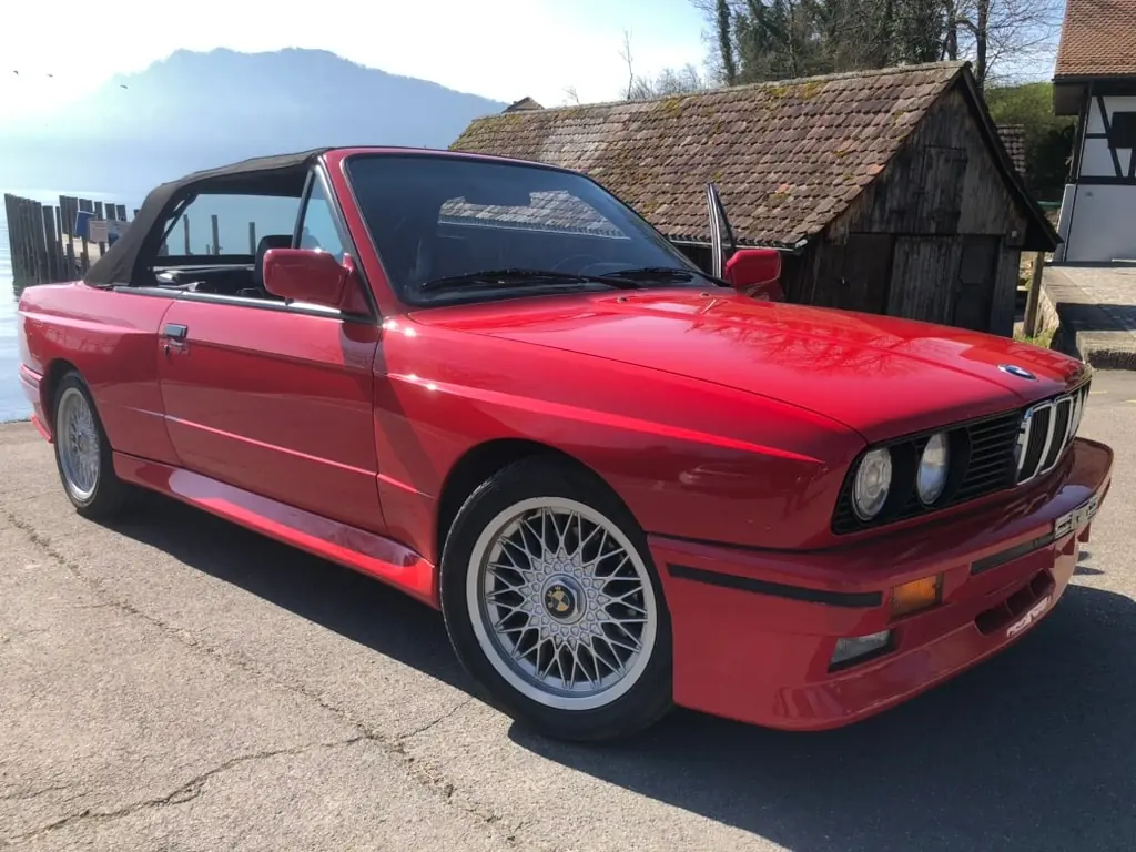 BMW M3 Cabrio E30 1990 — Légende décapotable, 211 ch purs