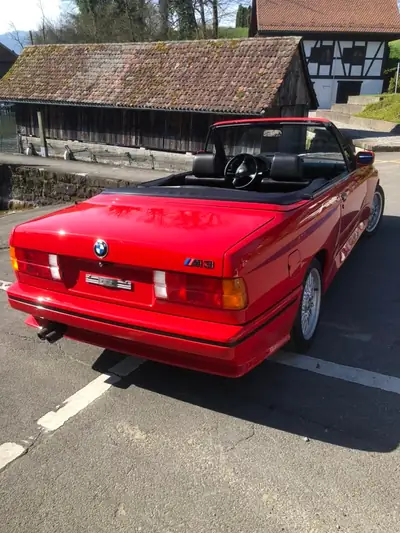 BMW M3 Cabrio E30 1990 — Légende décapotable, 211 ch purs — Armaturenbrett