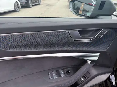 Audi RS6 Avant Performance 2025 — V8 630 ch, design RS, quasi neuf — Thumbnail 8