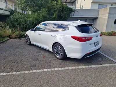 Kia Optima SW 2.0 GDI PHEV — Break hybride rechargeable, garantie usine jusqu'en 2027 — côté