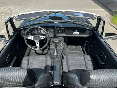 MG MGB Limited Edition 1980 — Cabriolet vintage avec Overdrive, 30 000 km seulement — Miniatur 8