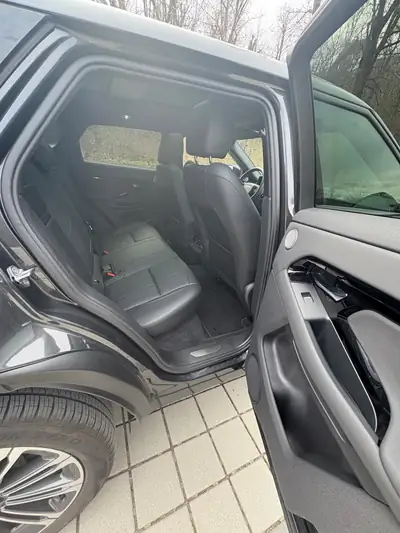 Range Rover Evoque R-Dynamic P 300e — Hybride rechargeable premium, 23000 km seulement — Miniatur 8