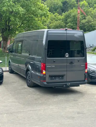 VW Crafter 35L 2.0 BiTDI 4Motion — Utilitaire robuste, transmission automatique, 26'799 km — vue extérieure