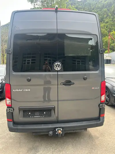 VW Crafter 35L 2.0 BiTDI 4Motion — Utilitaire robuste, transmission automatique, 26'799 km — arrière