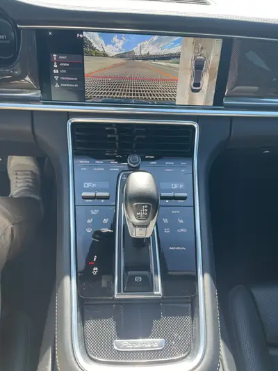 Porsche Panamera 4 E-Hybrid Sport Turismo — SUV coupé hybride rechargeable, 462 ch, faible consommation — Miniatur 18