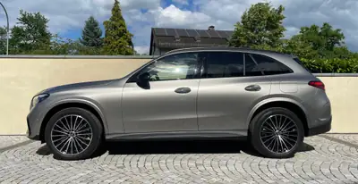 Mercedes-Benz GLC 400 e 4Matic — Hybride rechargeable, 9'500 km, garantie constructeur — dashboard