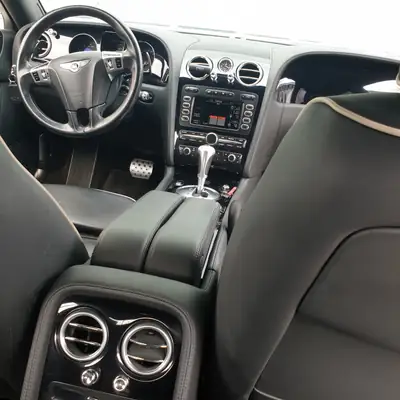 Bentley Continental Flying Spur Speed 2009 — Berline de prestige 610 ch, son NAIM premium — Armaturenbrett