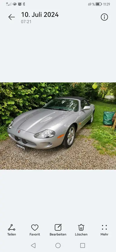 Jaguar XK XKR S/C Convertible 2000 — Roadster anglais d'exception, 363 ch et prestige intemporel — Miniature 11