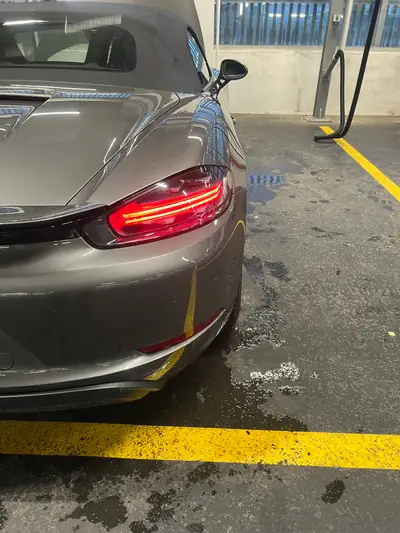 Porsche 718 Boxster S — Roadster sportif 350 ch, PDK, seulement 51'000 km — fianco