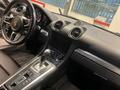 Porsche 718 Boxster S — Roadster sportif 350 ch, PDK, seulement 51'000 km — dettaglio