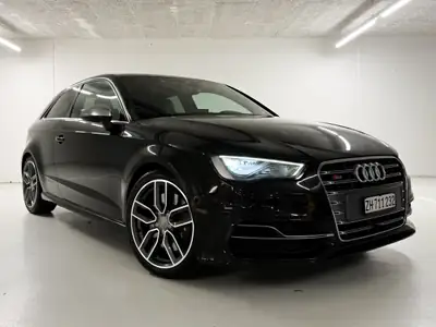 Audi S3 2.0 TFSI quattro — Sportive compacte 301 ch, première main, parfait état — exterior view