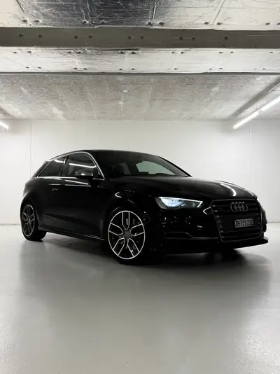 Audi S3 2.0 TFSI quattro — Sportive compacte 301 ch, première main, parfait état — side view
