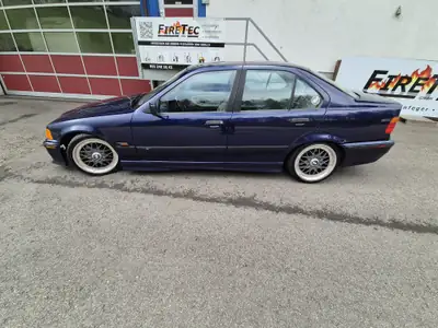 BMW 328i 1995 — Berline sportive de référence, 193 ch et transmission manuelle — Armaturenbrett