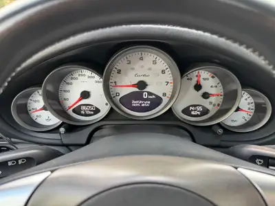 Porsche 911 Turbo 2007 — Légende sportive Mezger, Grand service, 87 500 km — Thumbnail 8