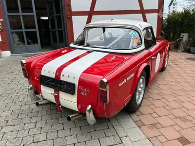 Triumph TR4A — Cabriolet anglais de légende, palmarès rallye exceptionnel — vista esterna