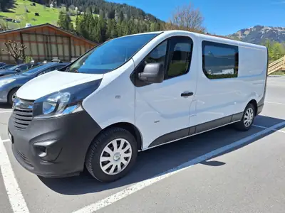 Opel Vivaro 1.6 BiTurbo CDTI — Utilitaire fiable 165 000 km, sans sinistre — Heckansicht